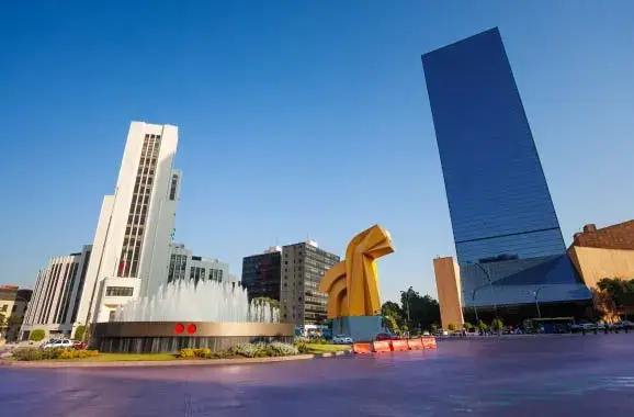 escultura el caballito en cdmx