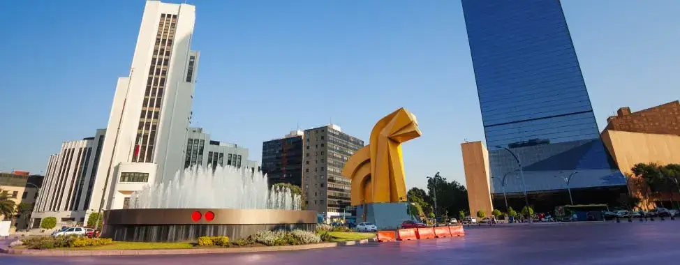 escultura el caballito en cdmx