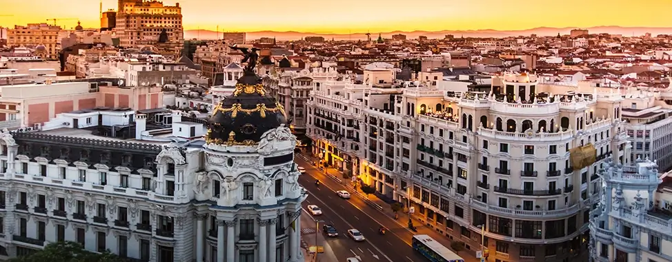 edificio metrpolis en la calle gran villa de madrid