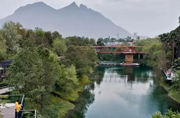 loroventura lake with view to cerro de la silla in monterrey