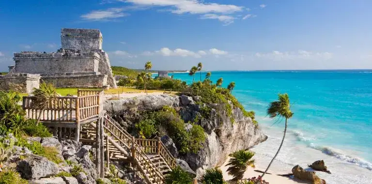 stio arqueolgico de el castillo em tulum